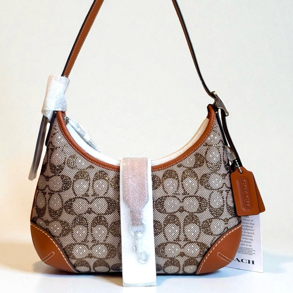 Coach Hamptons Hobo Bag In Crystal Signature Jacquard
